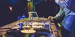 dj1
