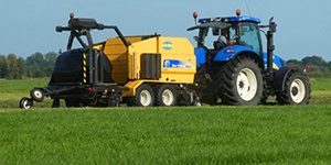 tractor-370×250